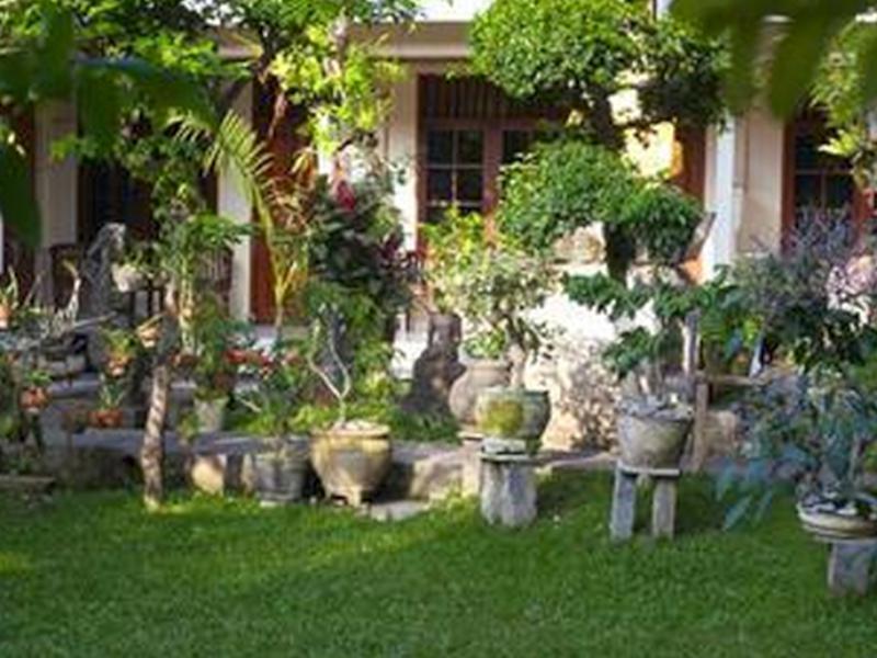 Agung And Sue Watering Hole I Hotel Sanur  Bagian luar foto