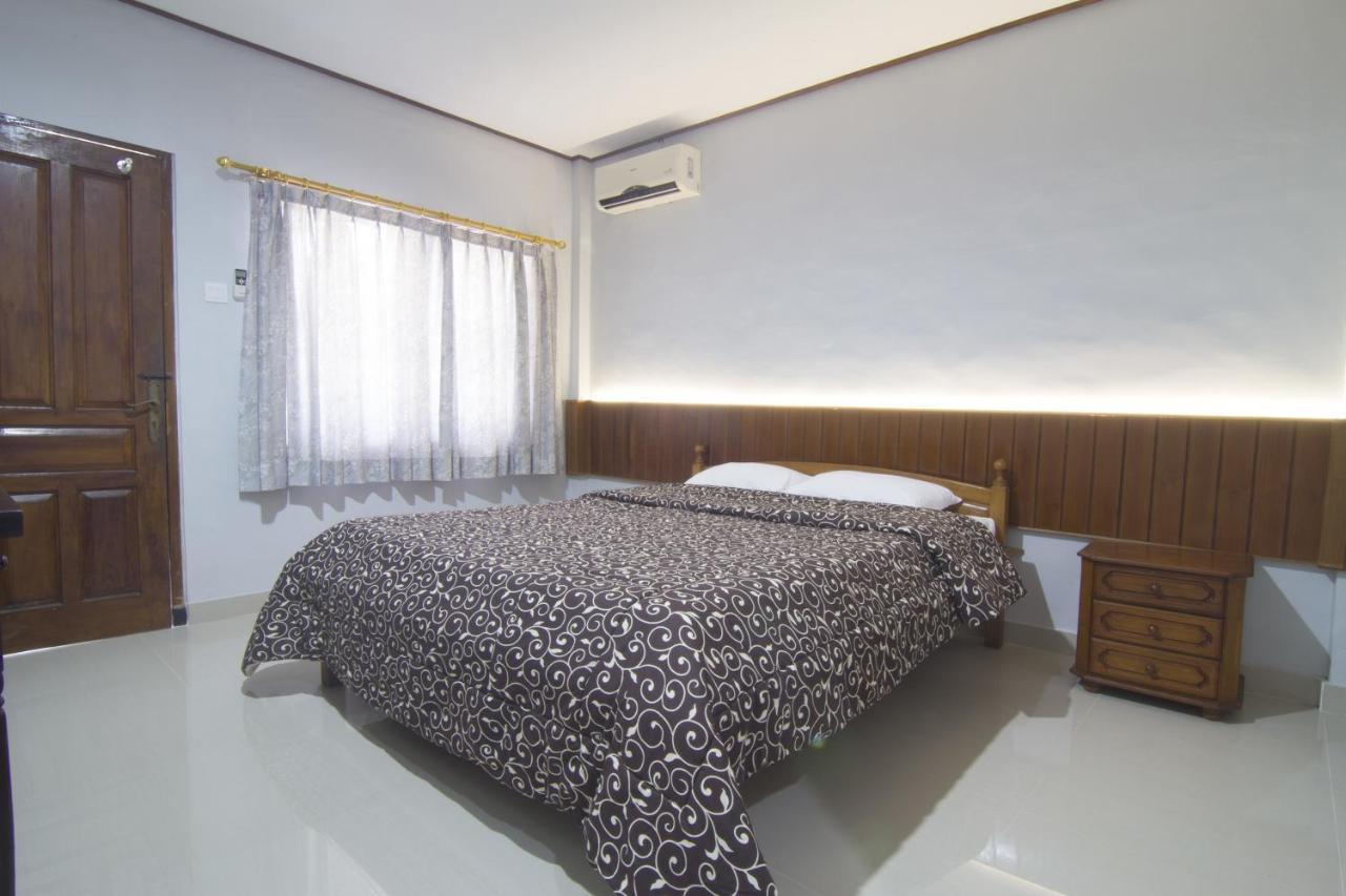 Agung And Sue Watering Hole I Hotel Sanur  Ruang foto